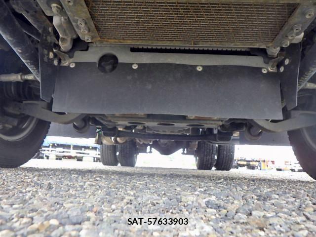 Mazda TITAN 2021-05 8232157-21