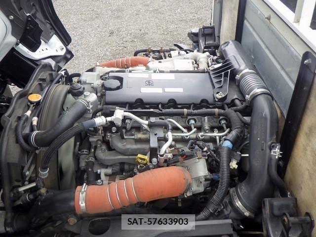 Mazda TITAN 2021-05 8232157-22