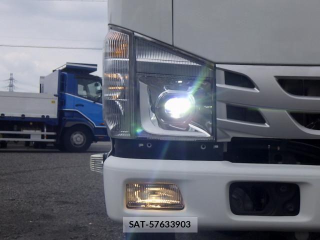 Mazda TITAN 2021-05 8232157-25