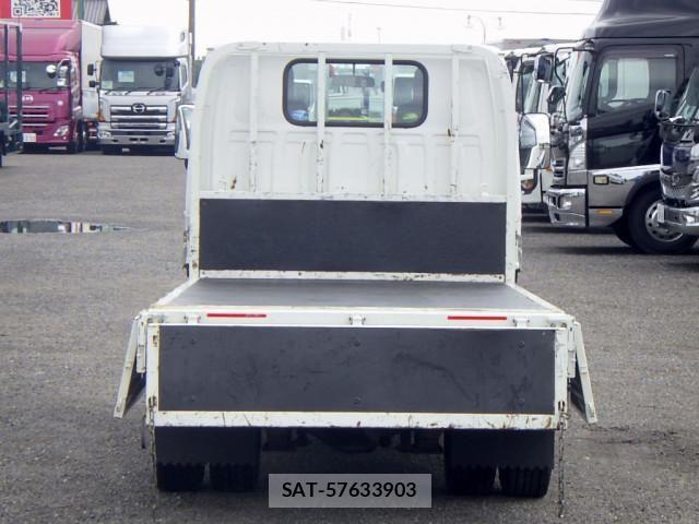 Mazda TITAN 2021-05 8232157-7