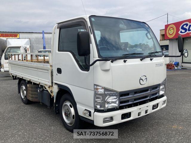 Mazda TITAN 2014-06 8246949-0