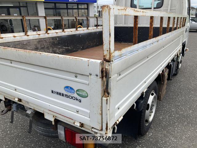 Mazda TITAN 2014-06 8246949-16