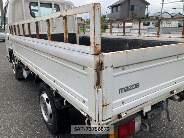 Mazda TITAN 2014-06 8246949-17