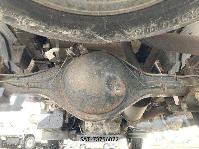 Mazda TITAN 2014-06 8246949-18