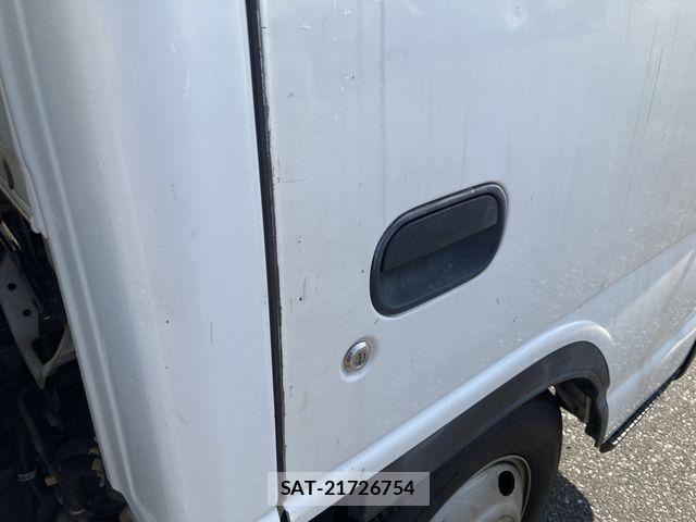 Mazda TITAN 2006-06 8246951-11