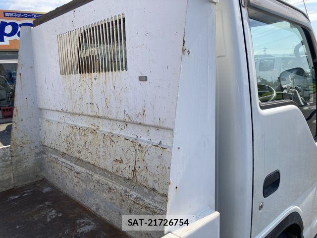 Mazda TITAN 2006-06 8246951-14