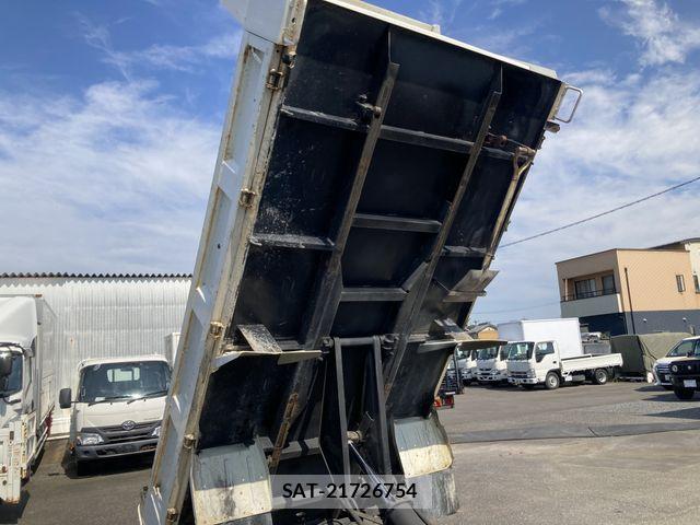Mazda TITAN 2006-06 8246951-7