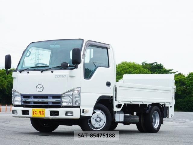 Mazda TITAN 2013-11 8246950-0