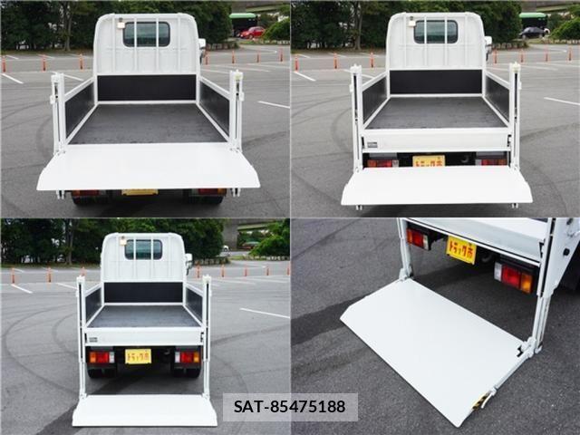 Mazda TITAN 2013-11 8246950-12