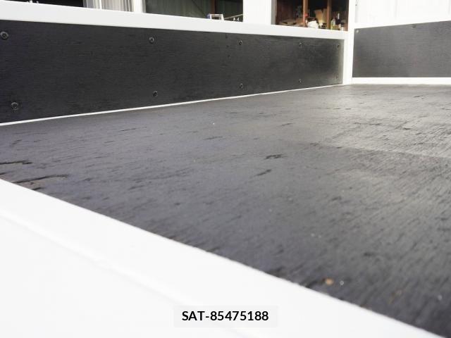 Mazda TITAN 2013-11 8246950-13