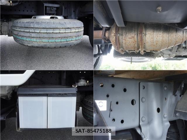 Mazda TITAN 2013-11 8246950-20