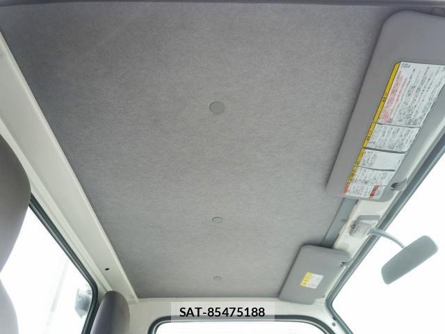 Mazda TITAN 2013-11 8246950-25