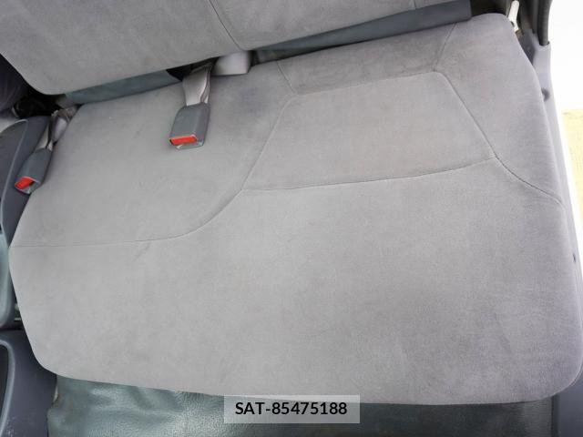 Mazda TITAN 2013-11 8246950-27