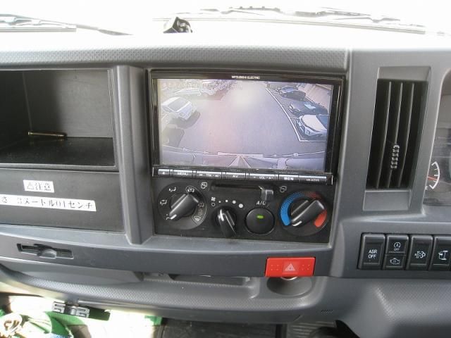 Mazda TITAN 2018-11 8311157-18