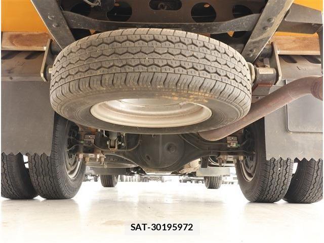 Mazda TITAN 2019-05 8317675-15