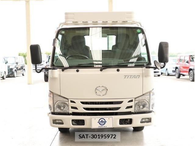 Mazda TITAN 2019-05 8317675-17