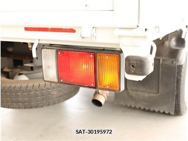 Mazda TITAN 2019-05 8317675-23