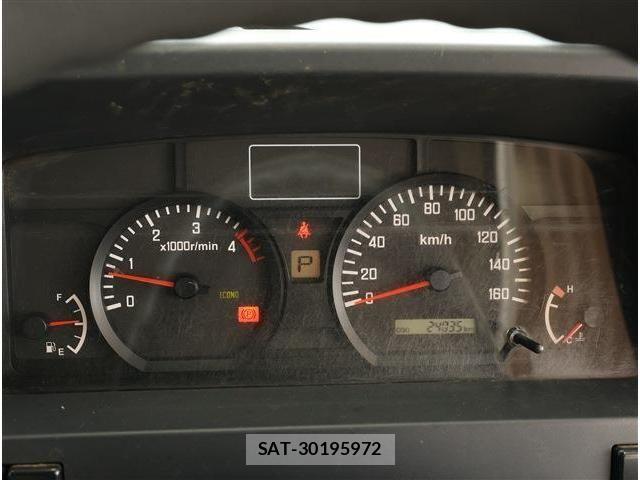 Mazda TITAN 2019-05 8317675-4