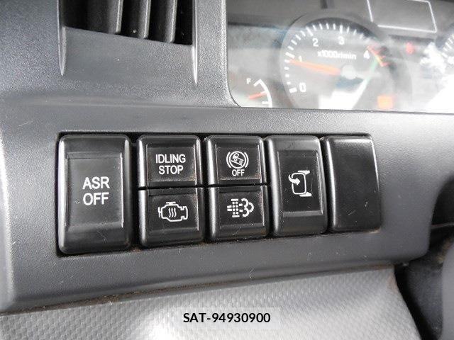 Mazda TITAN 2013-05 8317676-23