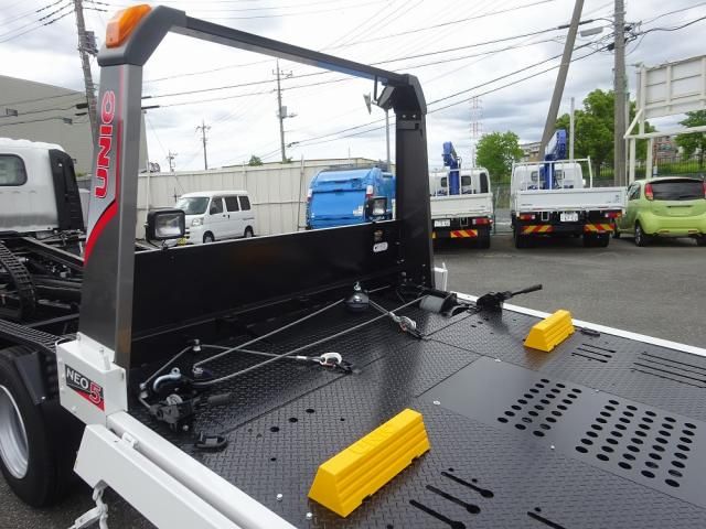 Mazda TITAN 2026-03 8332072-19