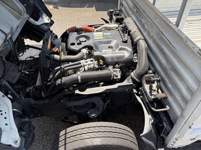 Mazda TITAN 2016-03 8332074-13