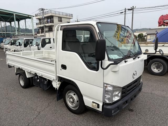 Mazda TITAN 2016-03 8332074-17