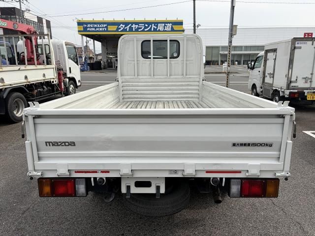 Mazda TITAN 2016-03 8332074-21
