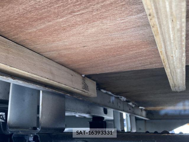 Mazda TITAN 2020-03 8355788-18