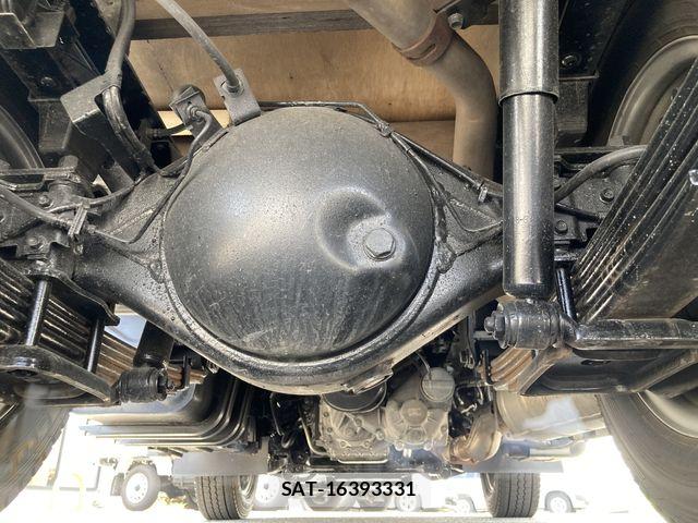 Mazda TITAN 2020-03 8355788-19