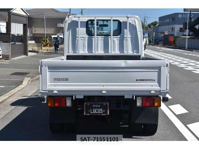 Mazda TITAN 2017-06 8369432-23