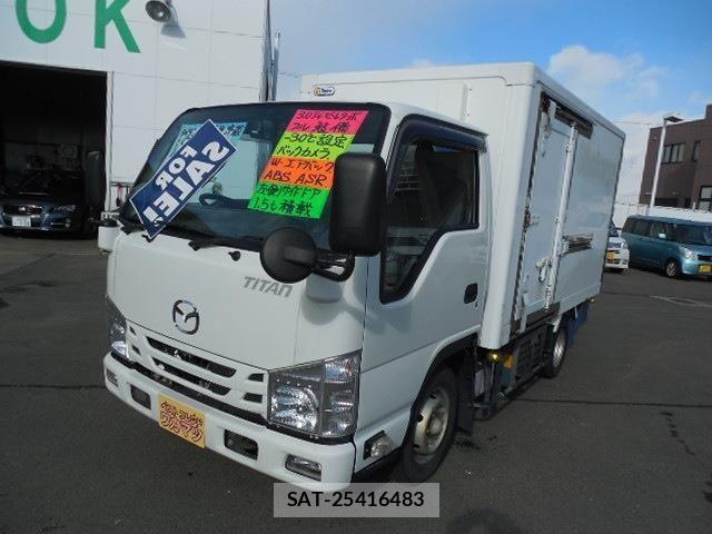 Mazda TITAN 2018-08 8369433-0