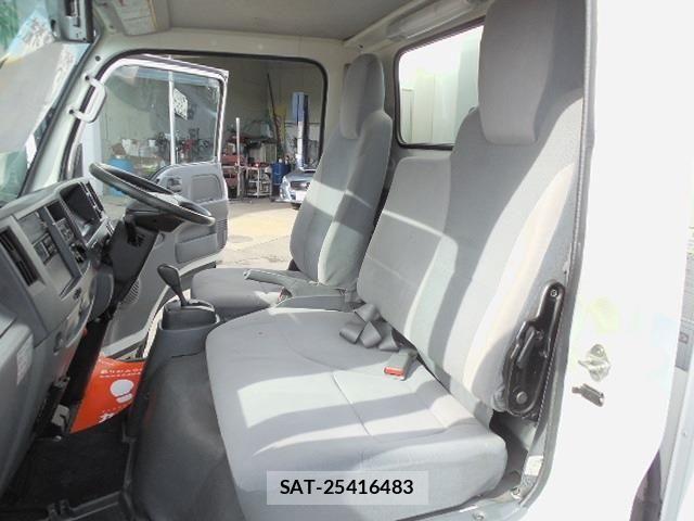 Mazda TITAN 2018-08 8369433-10