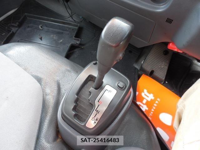 Mazda TITAN 2018-08 8369433-20