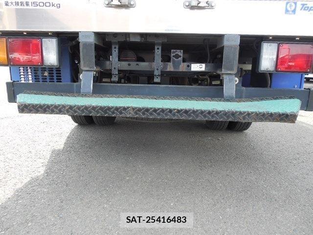Mazda TITAN 2018-08 8369433-25
