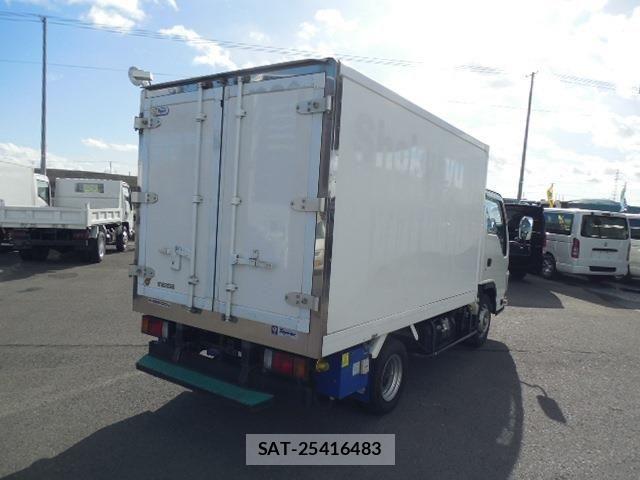 Mazda TITAN 2018-08 8369433-3