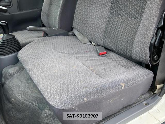 Mazda TITAN 2020-01 8415482-14