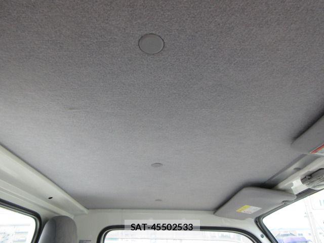 Mazda TITAN 2015-12 8438988-18