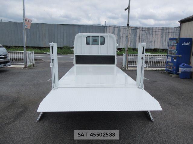 Mazda TITAN 2015-12 8438988-19