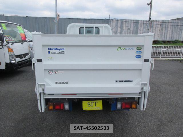 Mazda TITAN 2015-12 8438988-2