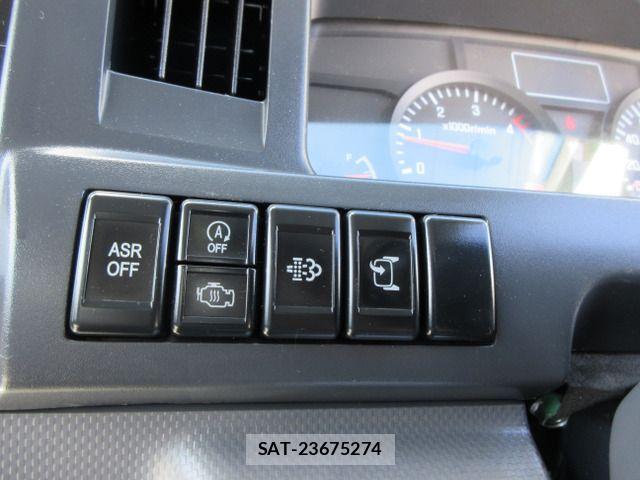 Mazda TITAN 2015-05 8527808-15