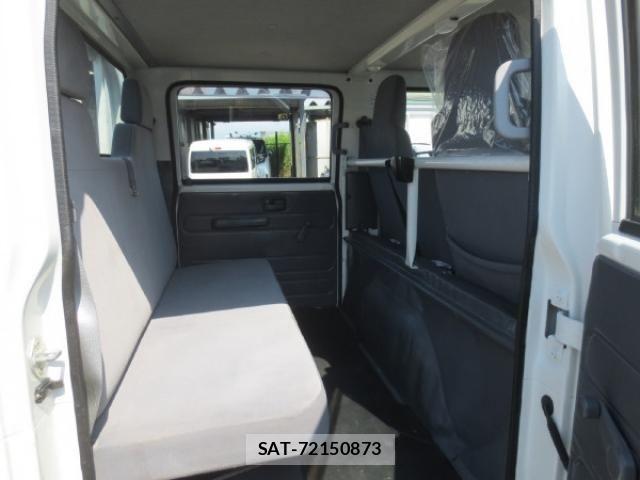 Mazda TITAN 2018-02 8527807-12