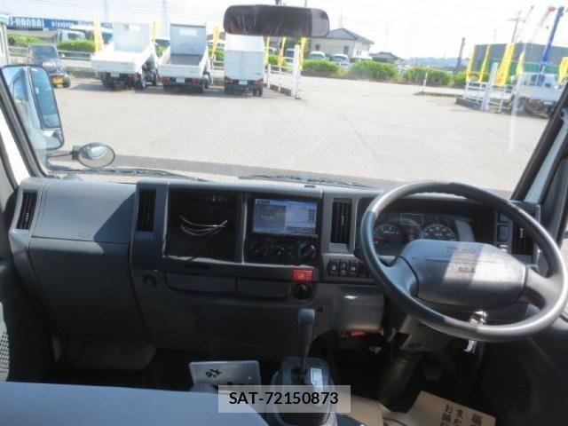 Mazda TITAN 2018-02 8527807-13