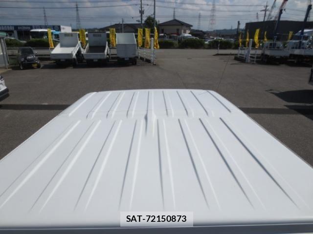 Mazda TITAN 2018-02 8527807-15