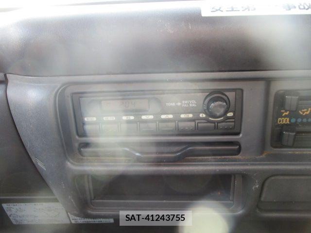 Mazda TITAN 2006-05 8563833-15