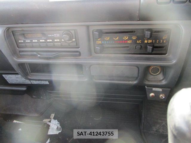 Mazda TITAN 2006-05 8563833-20