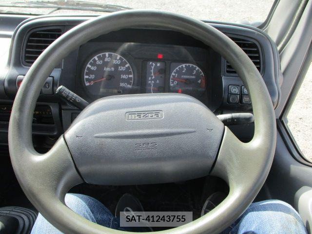 Mazda TITAN 2006-05 8563833-2