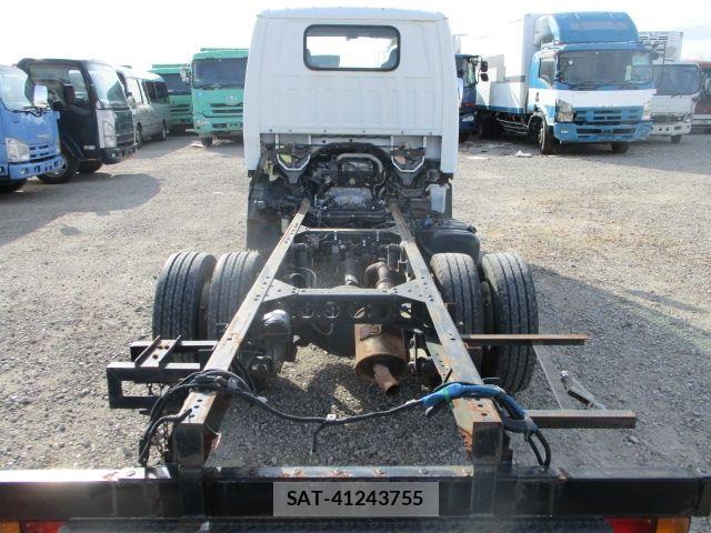 Mazda TITAN 2006-05 8563833-8