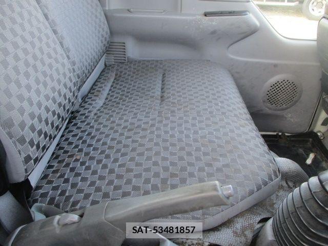 Mazda TITAN 2006-06 8563832-11
