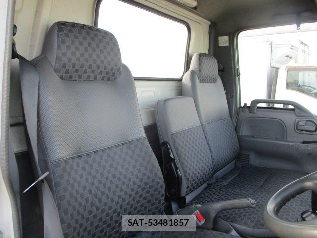 Mazda TITAN 2006-06 8563832-12