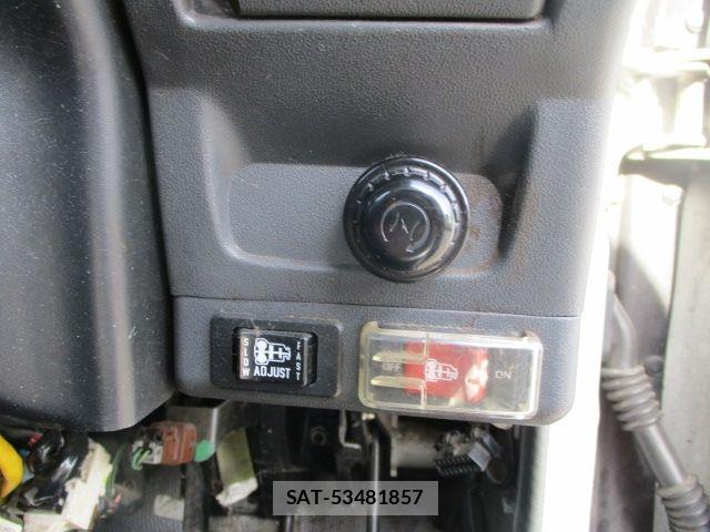 Mazda TITAN 2006-06 8563832-14